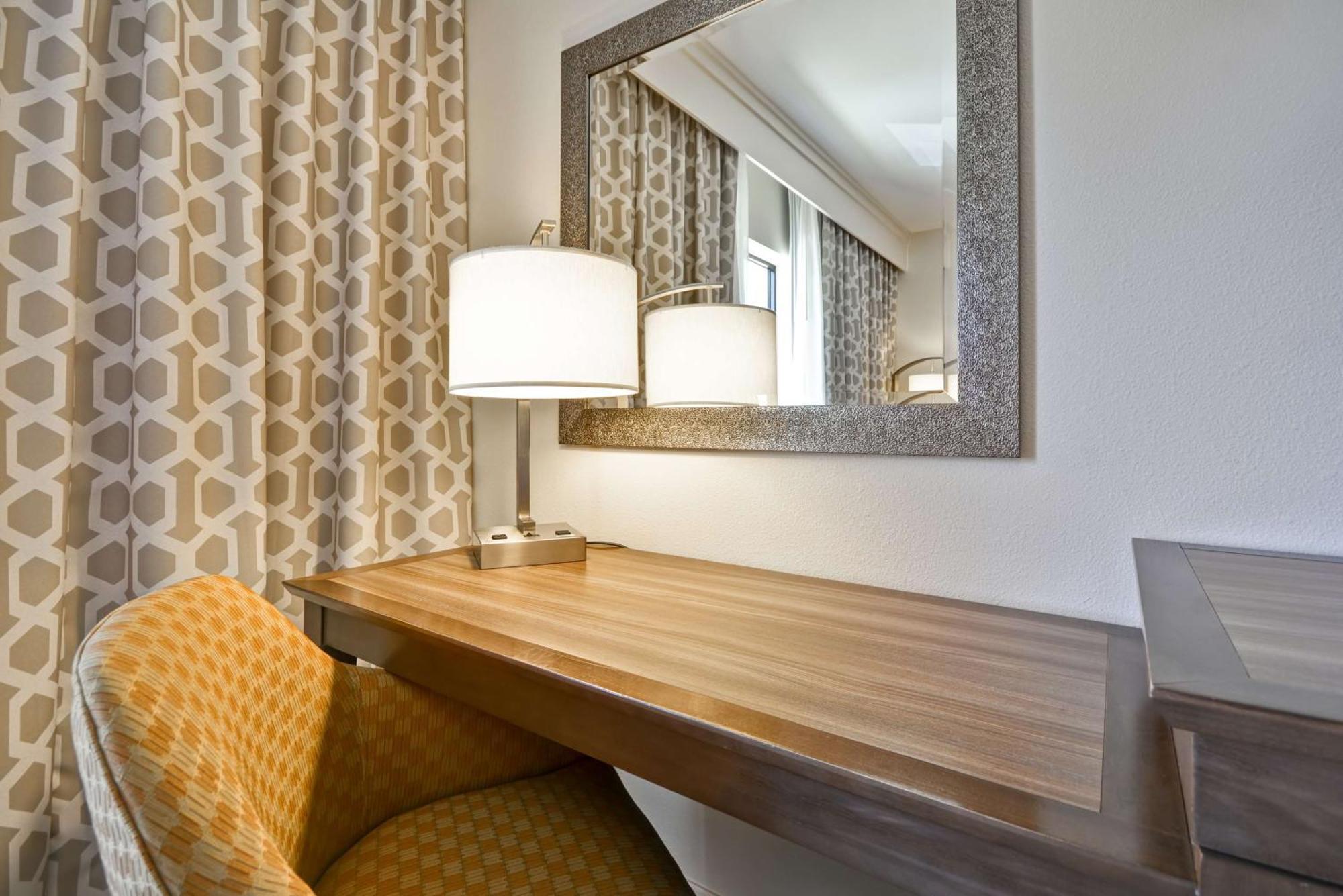 Hampton Inn & Suites Dallas/Plano-East Exteriér fotografie